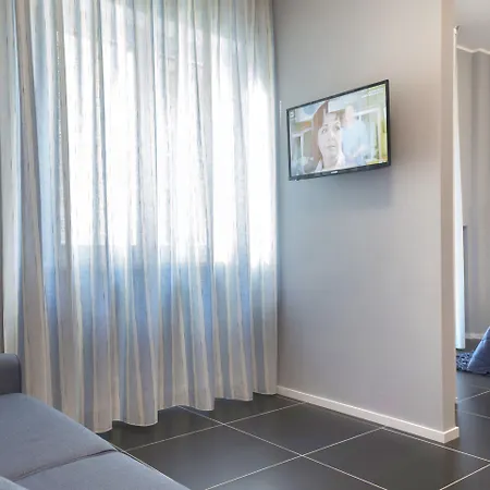 Alojamento de Acomodação e Pequeno-almoço L'angolino 4*