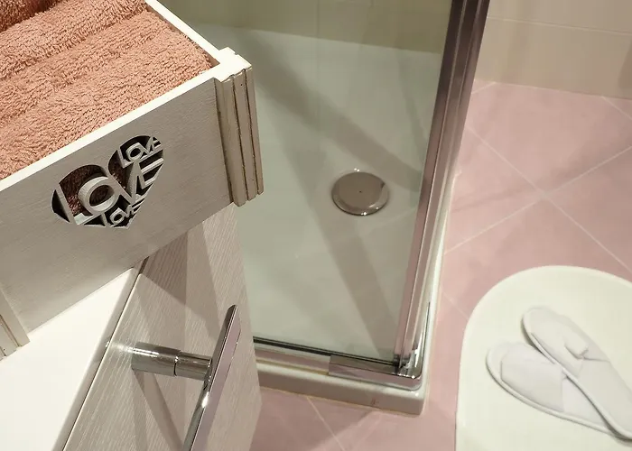 Oda ve Kahvaltı L'angolino 4*